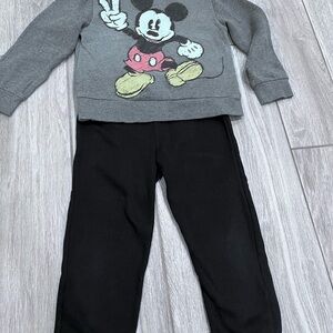 Mickey Mouse Gray Sweatshirt and Black Kids Bottoms